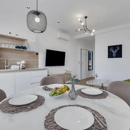 Balmis House B Apartman *