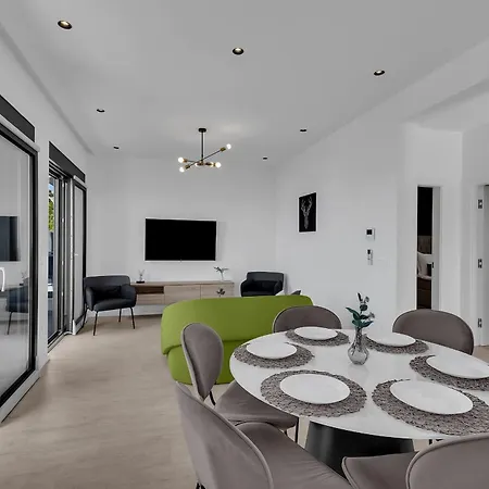 Balmis House B Apartman Makarska