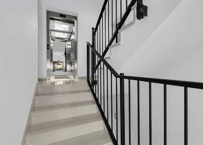 Balmis House B *