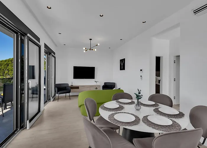 Balmis House B Apartamento Makarska